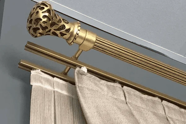 Luxury Dubai curtain rod.