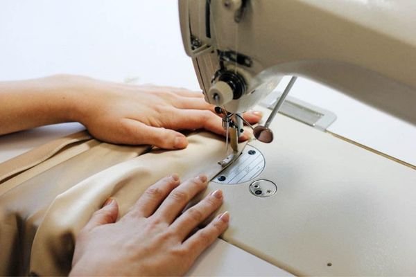 Curtain height adjustment Dubai experts