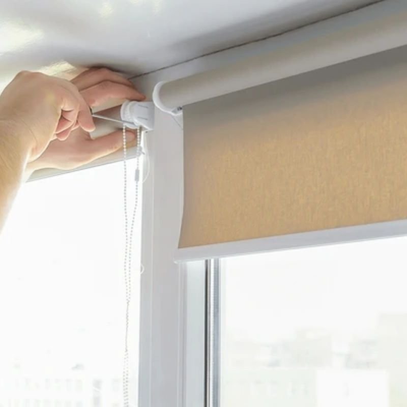 Broken blind bracket repair service UAE