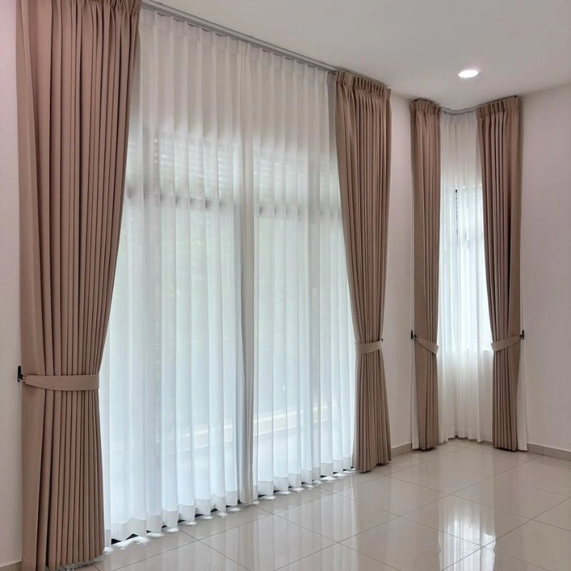 Apartment curtain alteration in Town Square Dubai